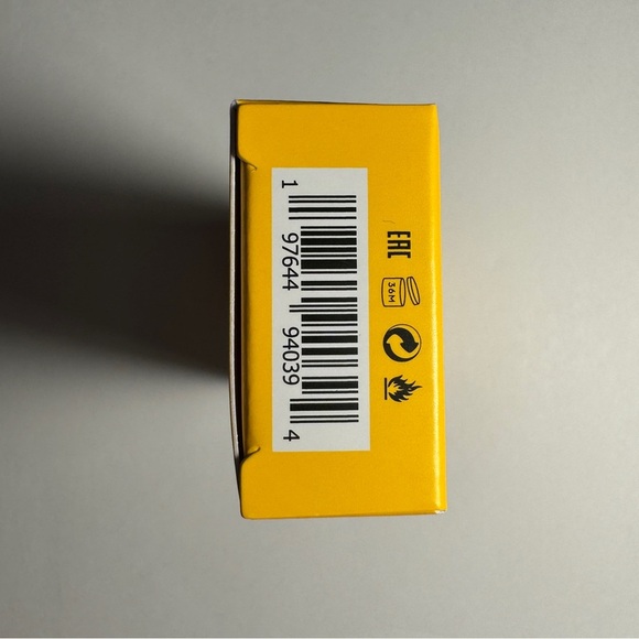 Vilhelm Parfumerie Poets of Berlin .17 fl oz 5ml Mini Deluxe Sample Spray NIB - Picture 5 of 5